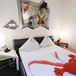 Tusculum Hotel 2*
