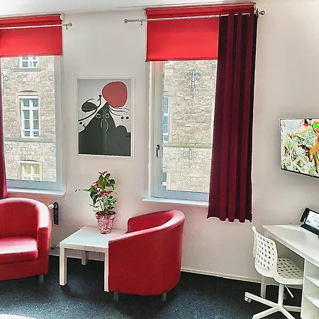 图斯克鲁姆酒店 酒店