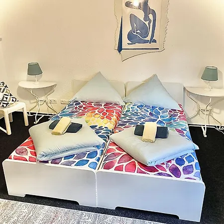 图斯克鲁姆酒店 2* Marburg