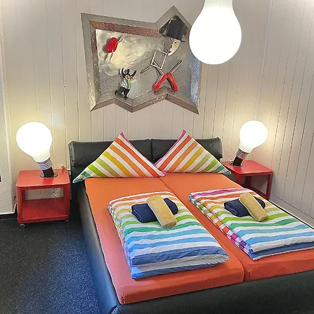 图斯克鲁姆酒店 酒店 2*