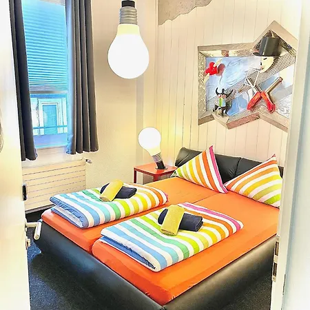 图斯克鲁姆酒店 2* Marburg