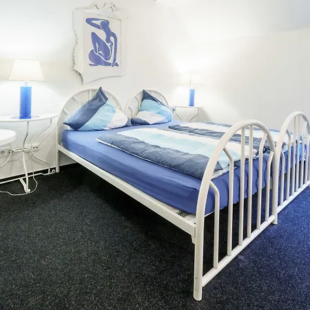 图斯克鲁姆酒店 酒店 2*