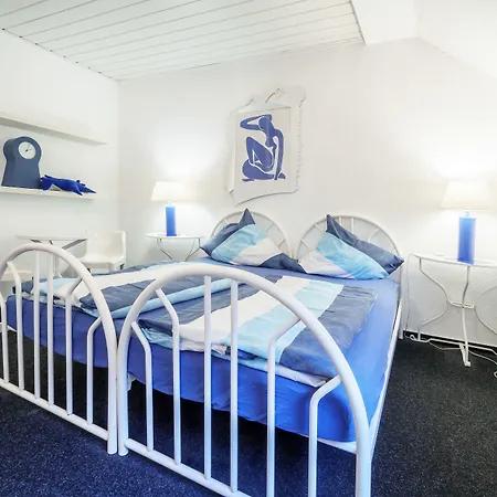 图斯克鲁姆酒店 2* Marburg