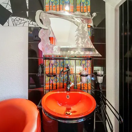 图斯克鲁姆酒店